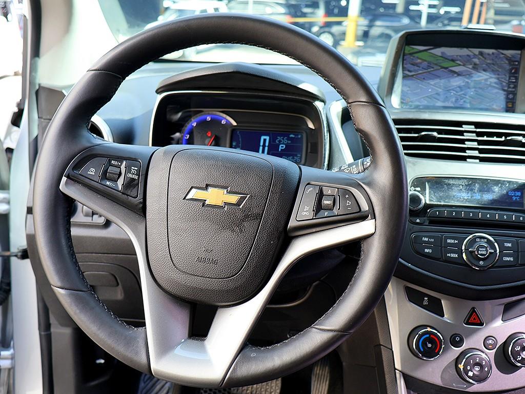 Chevrolet Trax 2016 Gris - Importación desde Corea - HF Imports Iquique - Foto 8