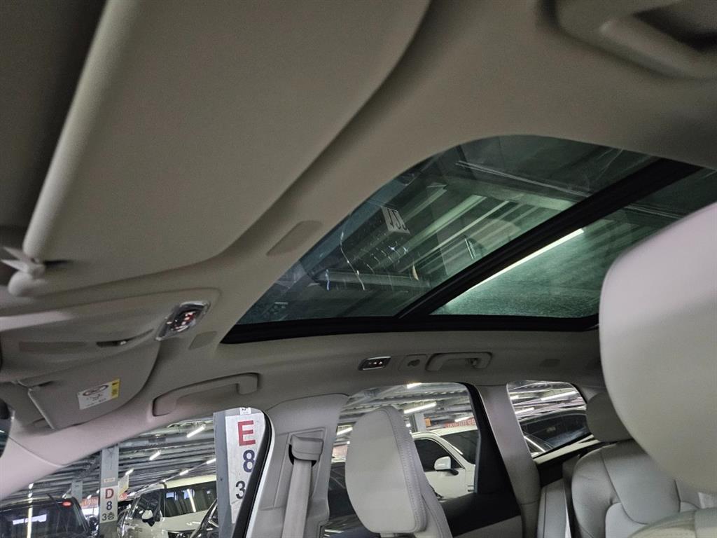 Volvo XC60 2021 Blanco - Importación desde Corea - HF Imports Iquique - Foto 17