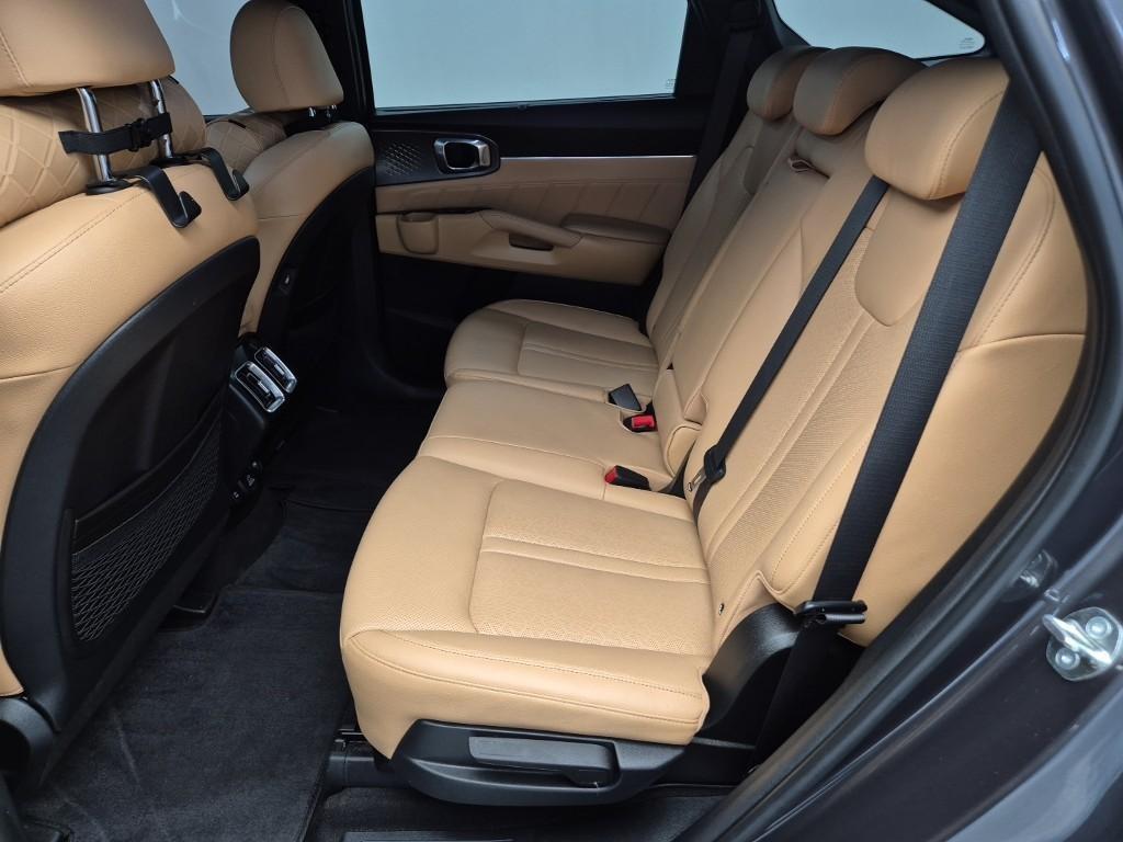 KIA Sorento - Vista 12
