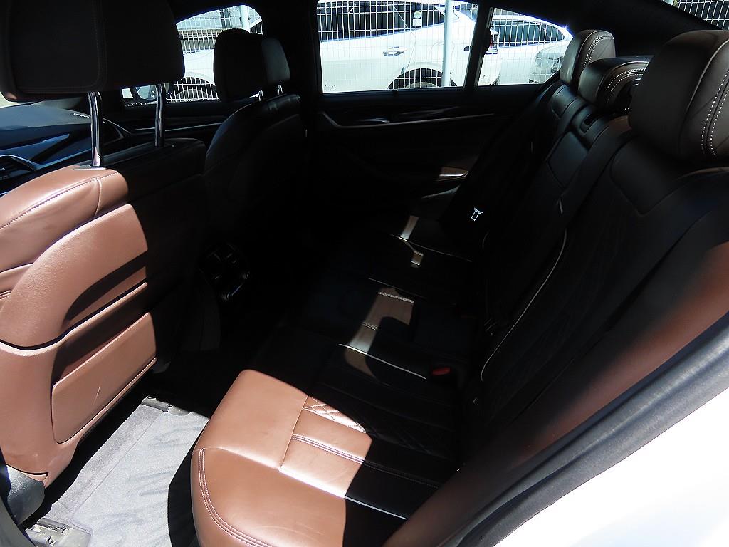 BMW 5 Series - Vista 6