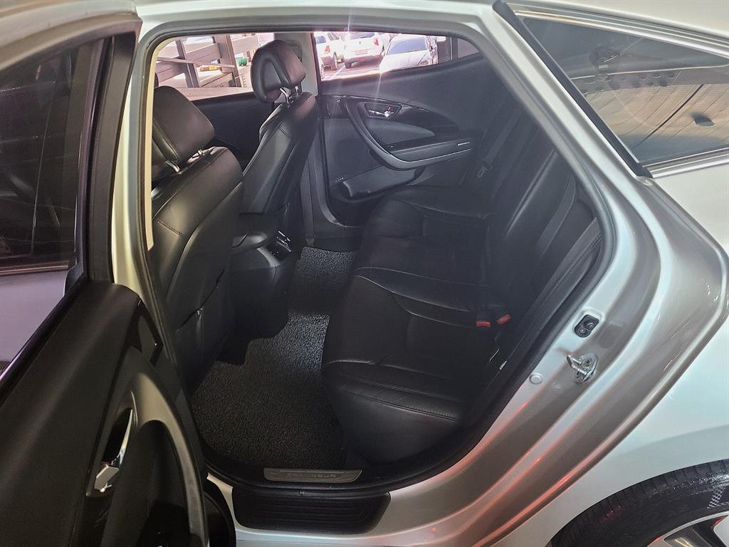 HYUNDAI Grandeur - Vista 12