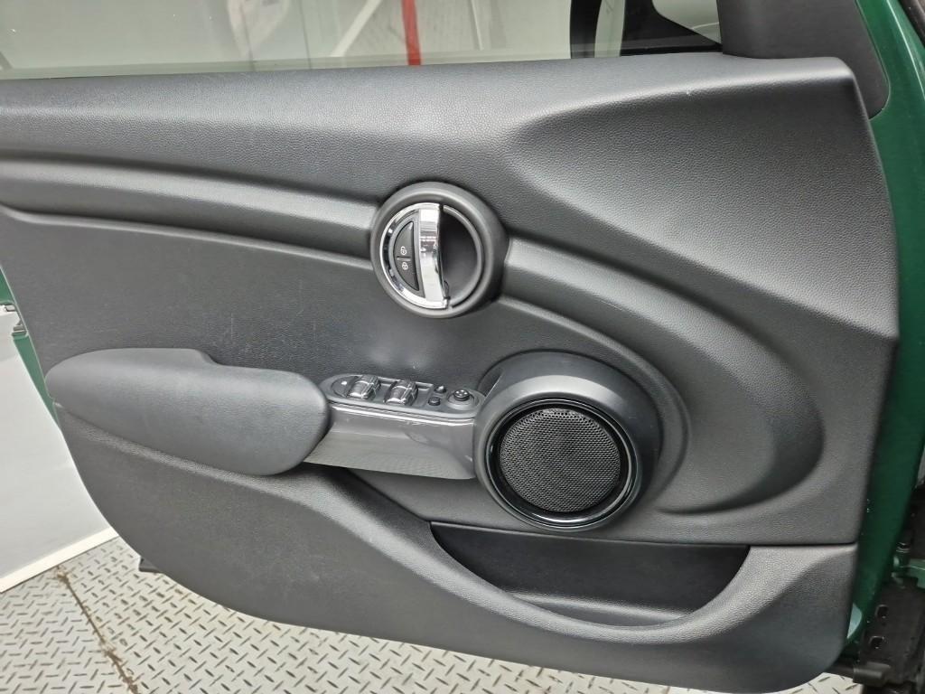 Mini Cooper - Vista 10