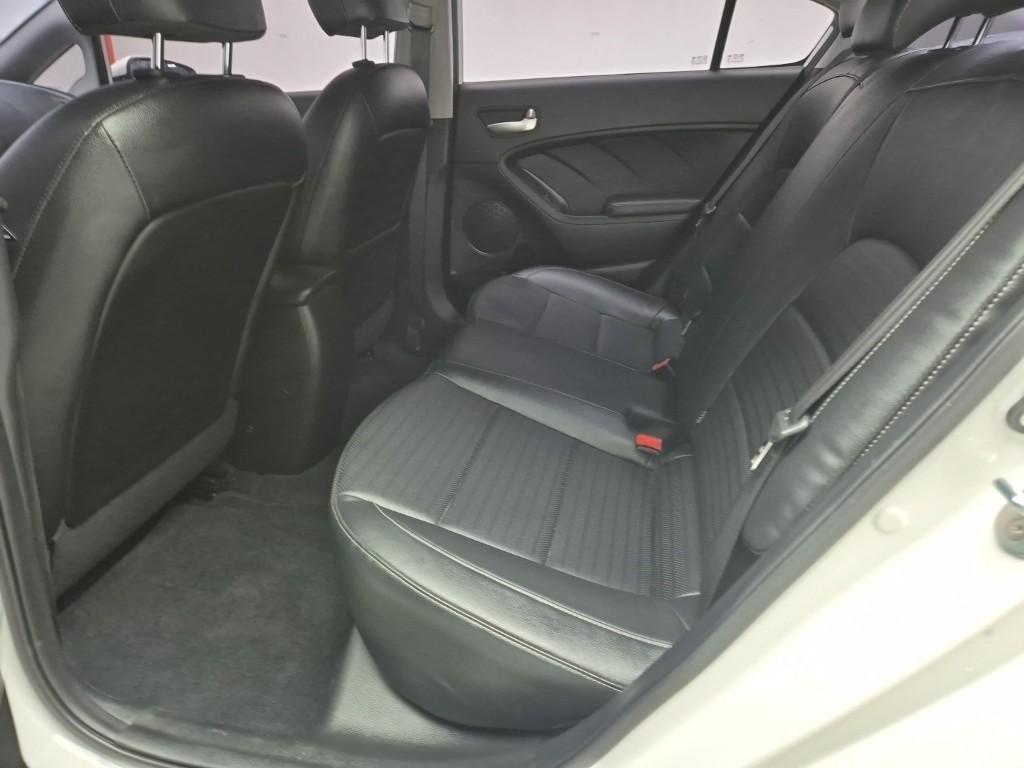 KIA K3 2016 Blanco - Importación desde Corea - HF Imports Iquique - Foto 14