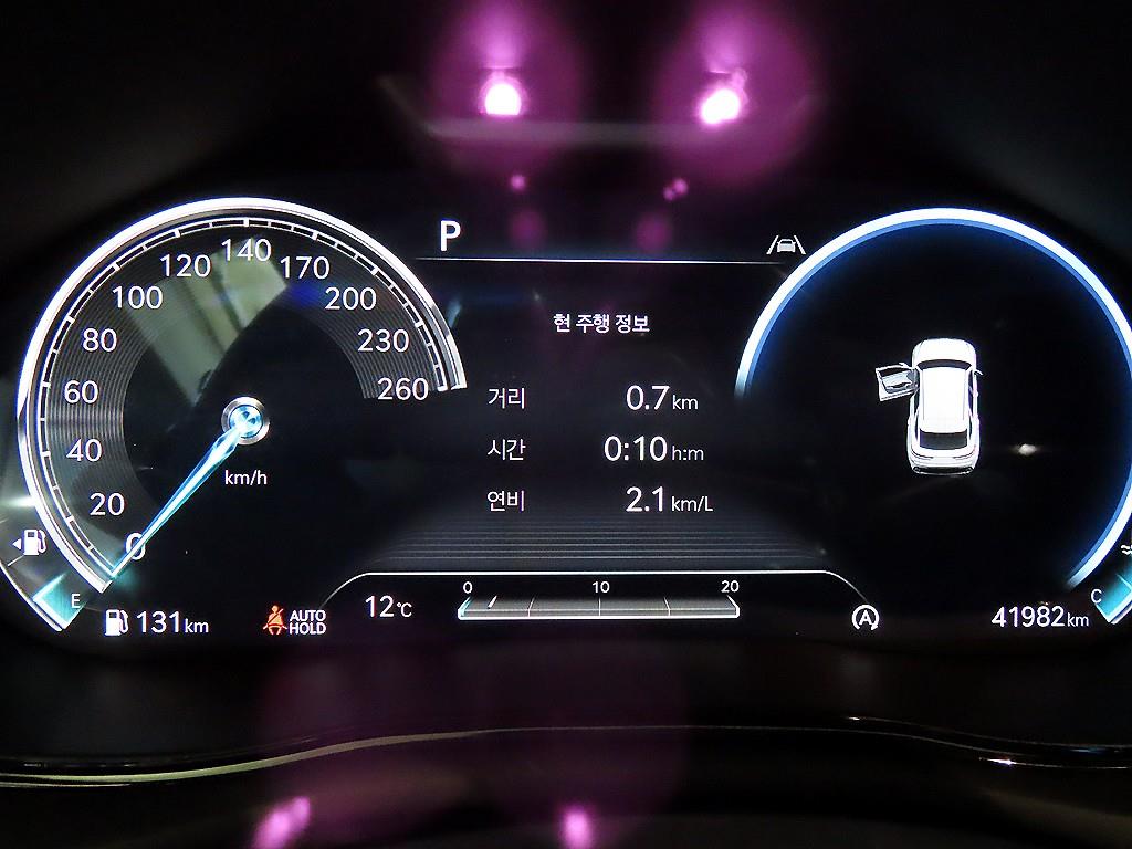 Genesis GV70 - Vista 9