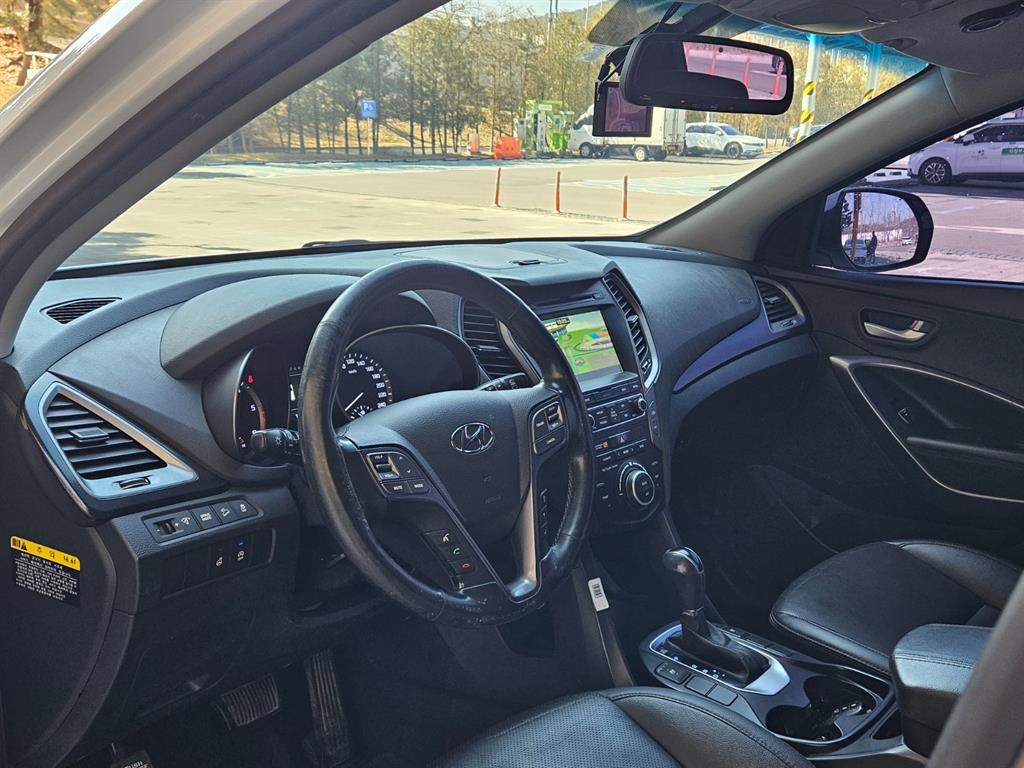 HYUNDAI Santa Fe - Vista 8