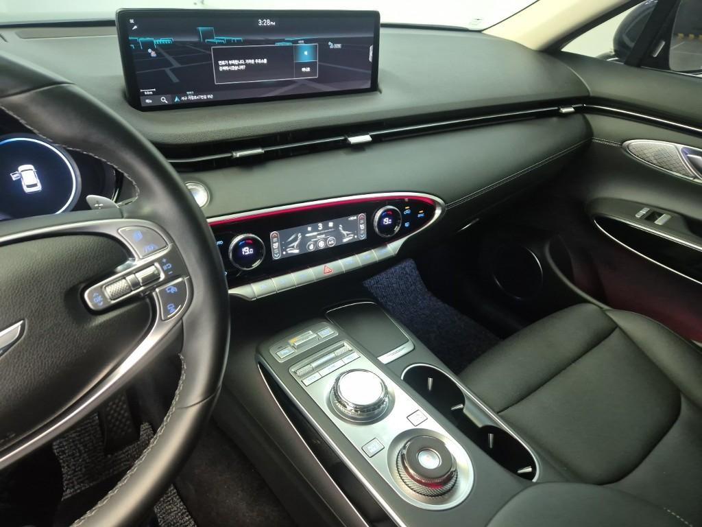 Genesis GV70 - Vista 10