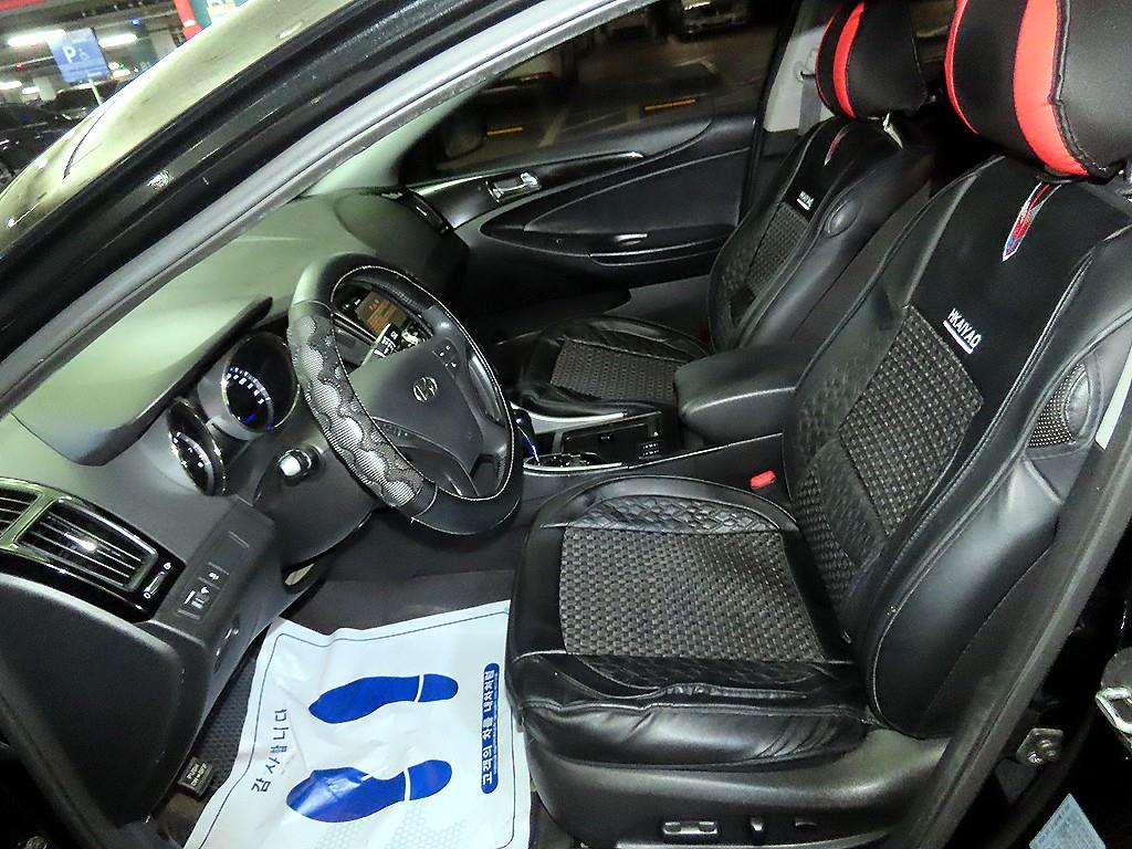 HYUNDAI Sonata - Vista 6