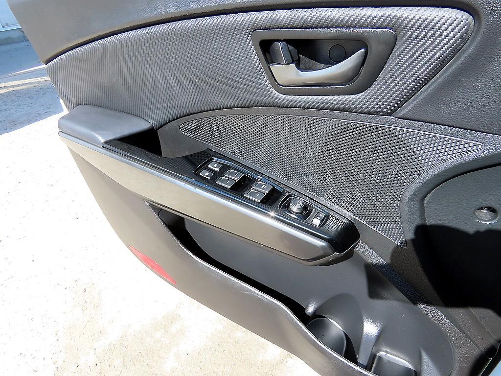 Ssangyong Tivoli - Vista 11