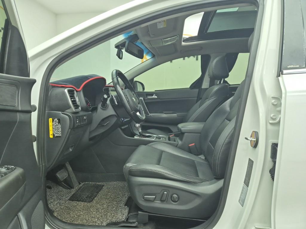 KIA Sportage - Vista 11