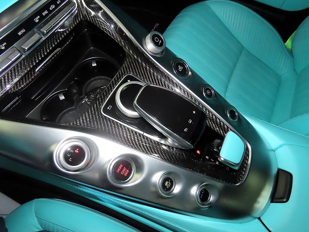 Mercedes Benz AMG GT - Vista 11