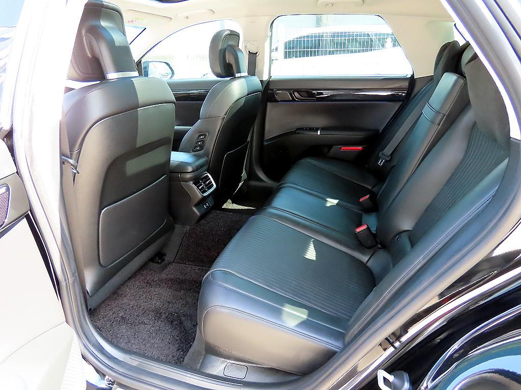 HYUNDAI Grandeur - Vista 6