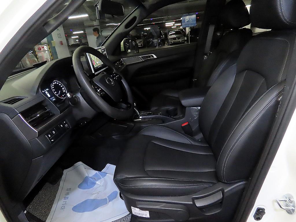 Ssangyong Musso - Vista 6