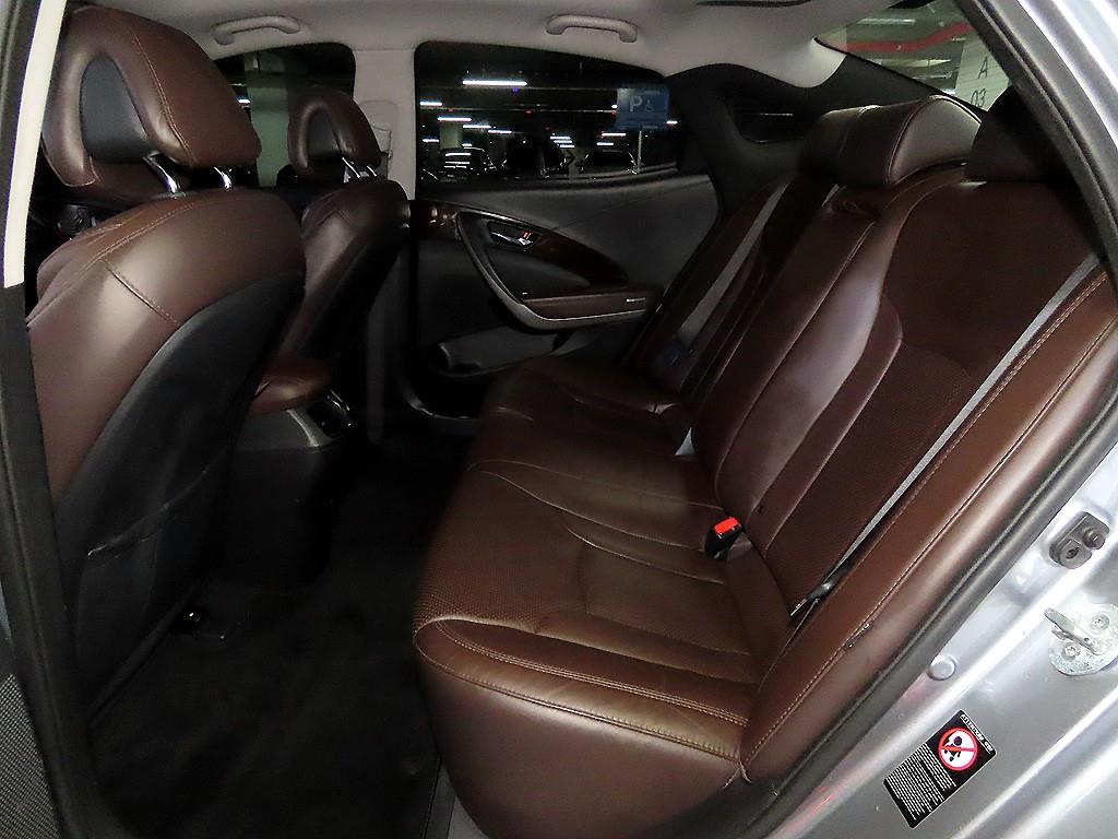 HYUNDAI Grandeur - Vista 7