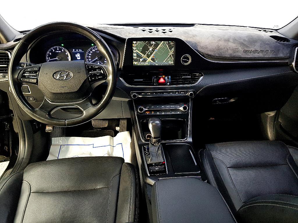 HYUNDAI Grandeur - Vista 10