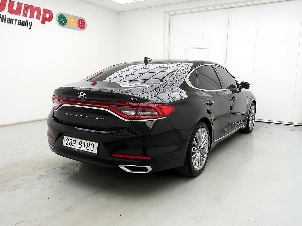 HYUNDAI Grandeur - Vista 4