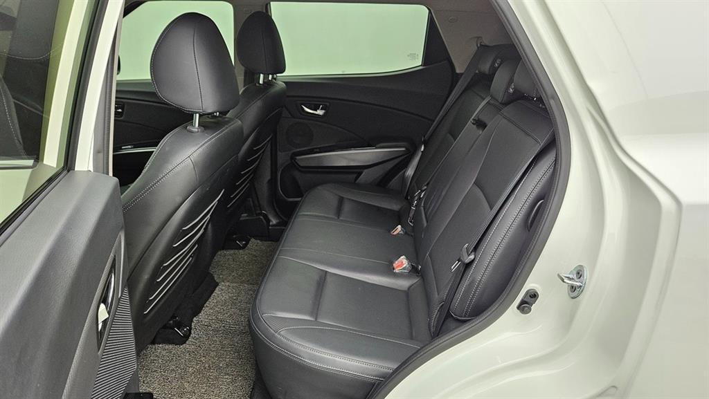 Ssangyong Tivoli - Vista 5