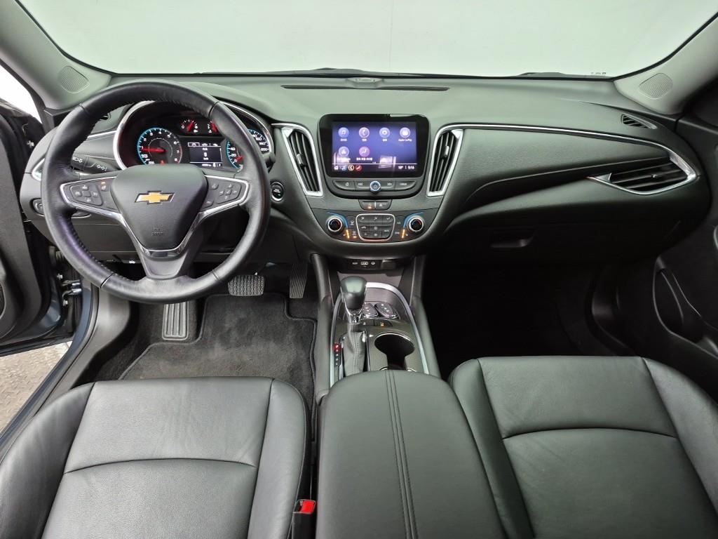 Chevrolet Malibu - Vista 5