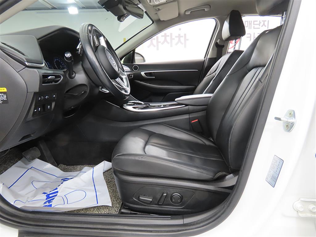 HYUNDAI Sonata - Vista 5