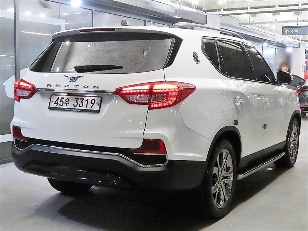 Ssangyong Rexton - Vista 4