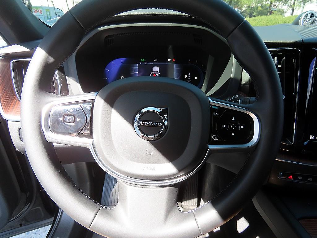 Volvo XC60 - Vista 8