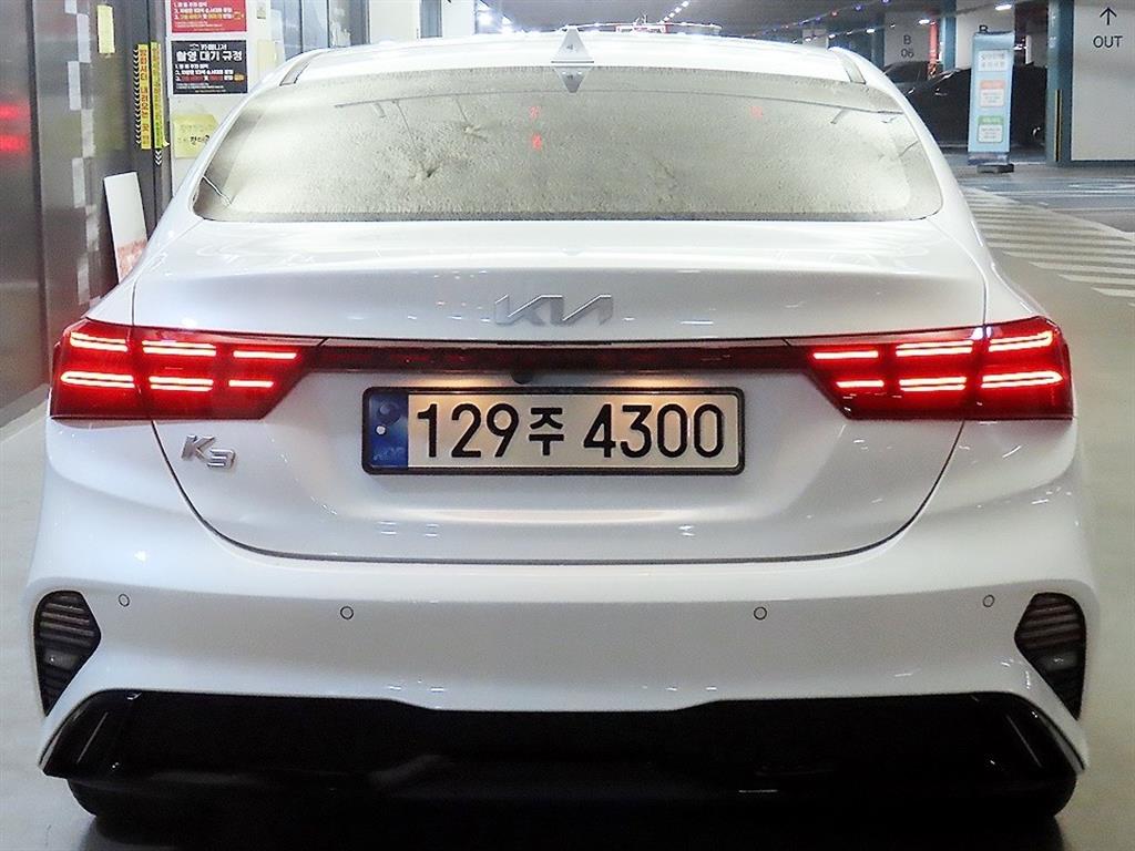 KIA K3 - Vista 5