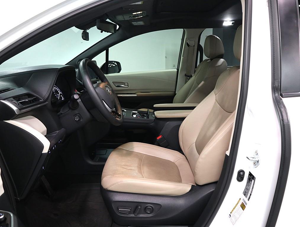 Toyota Siena - Vista 9