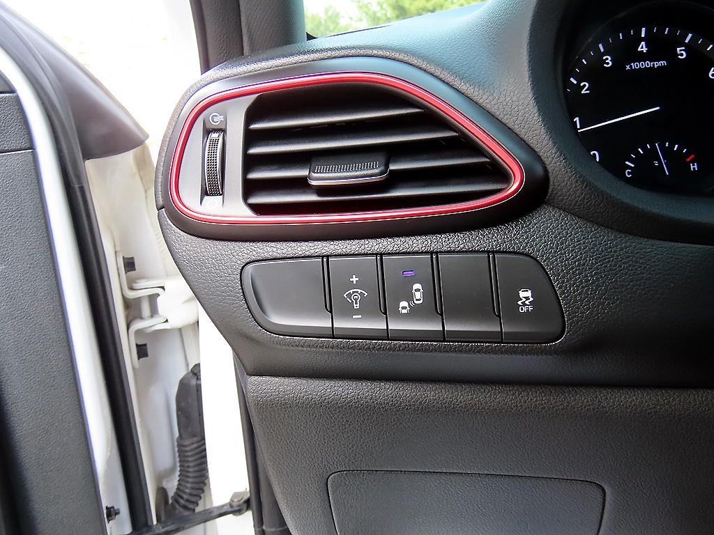 HYUNDAI i30 - Vista 11