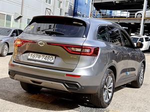 SAMSUNG QM6 - Vista 8