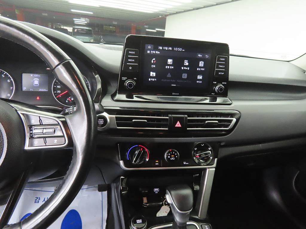 KIA Seltos - Vista 10