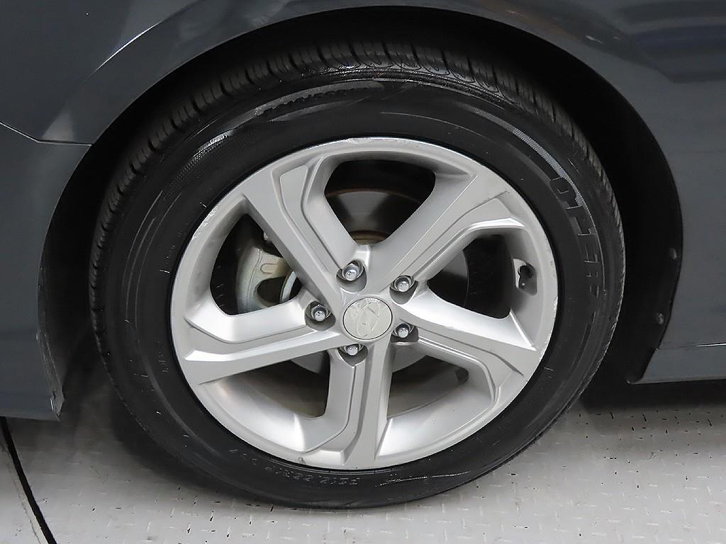 HYUNDAI Sonata - Vista 9