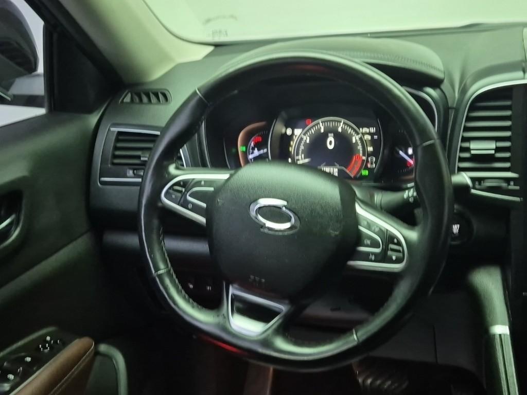 SAMSUNG QM6 - Vista 9