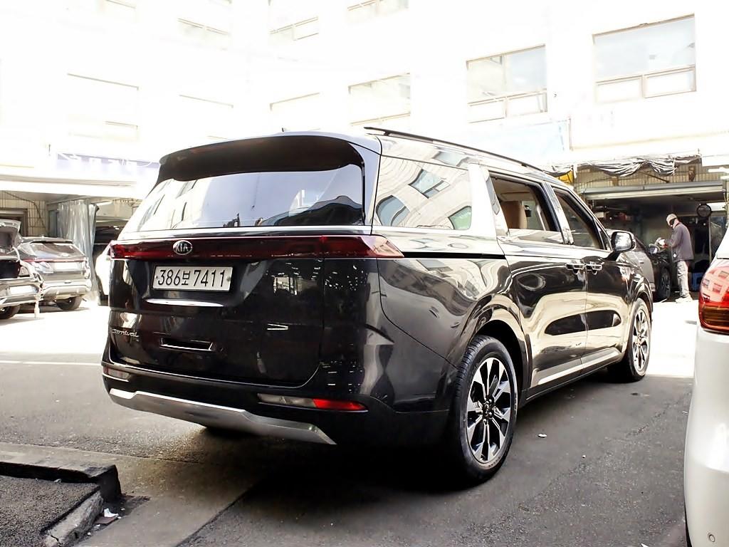 KIA Carnival - Vista 7