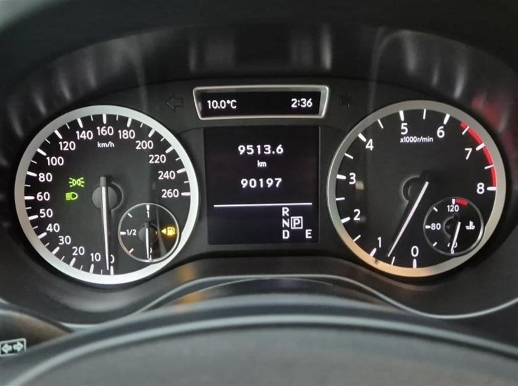 Infiniti Q - Vista 6