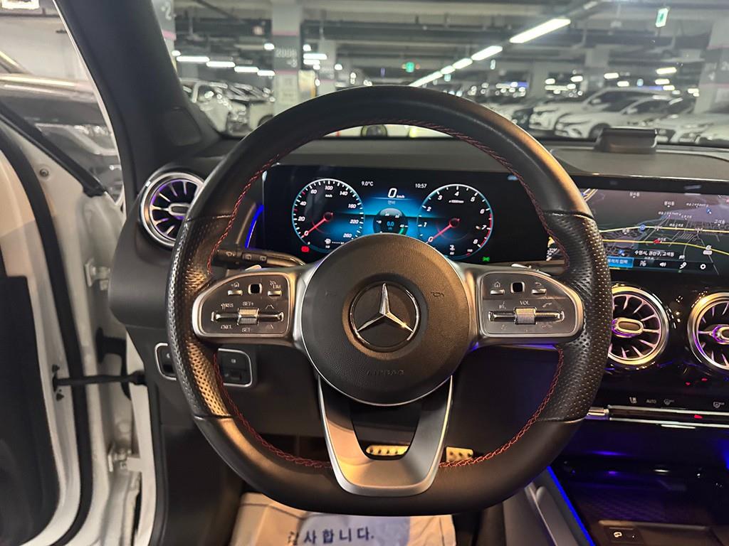 Mercedes Benz GLB Class - Vista 7