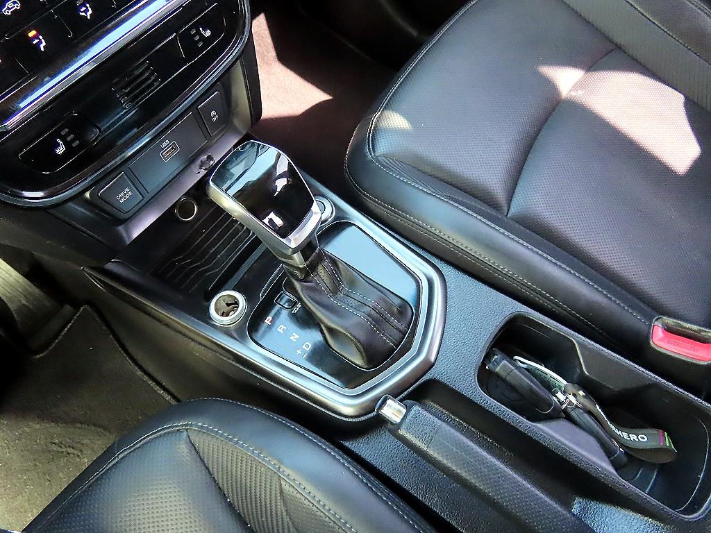 Ssangyong Tivoli - Vista 10