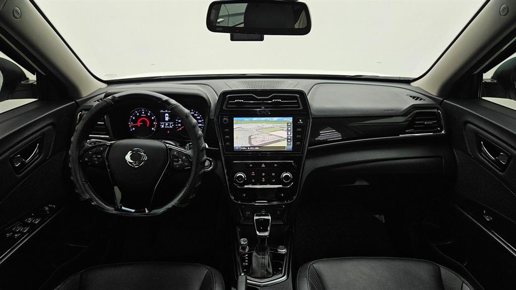 Ssangyong Tivoli - Vista 8