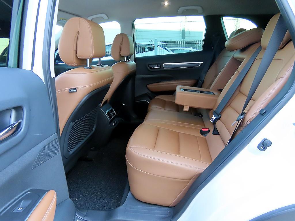 SAMSUNG QM6 - Vista 6