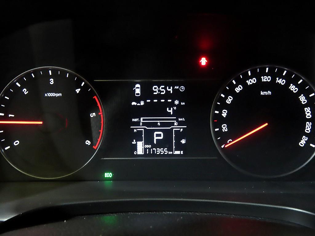 Ssangyong Rexton - Vista 9