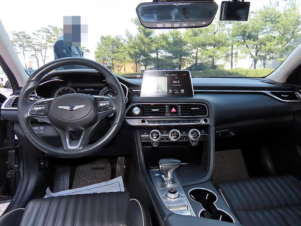 Genesis G70 - Vista 7