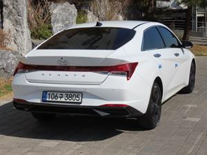 HYUNDAI Avante - Vista 6