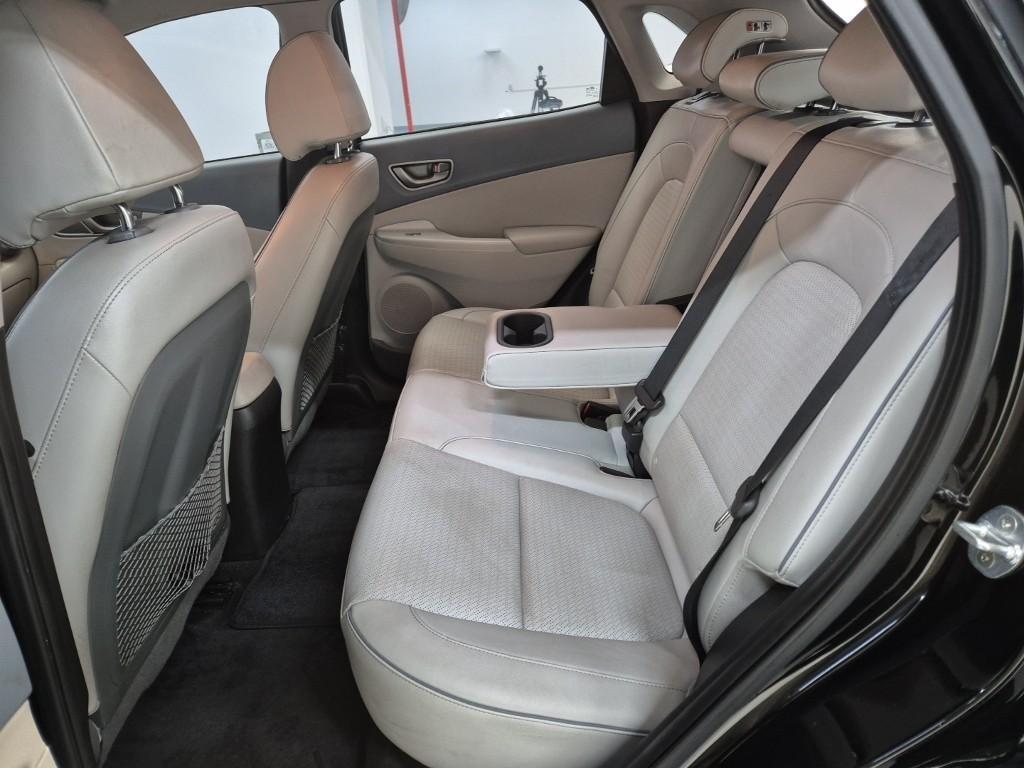 HYUNDAI Kona - Vista 12