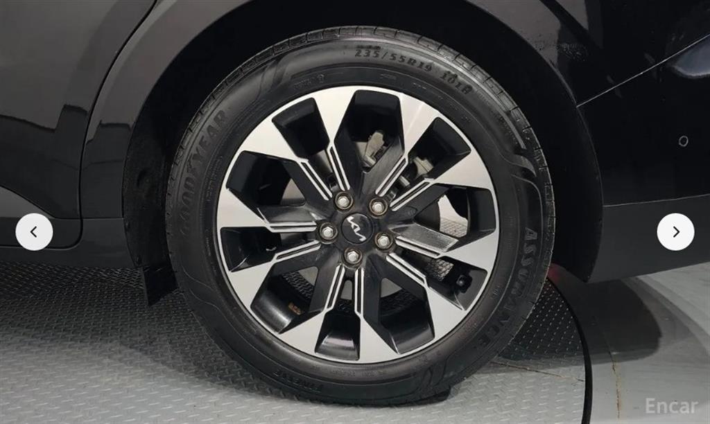 KIA Carnival - Vista 5