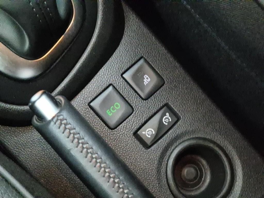 SAMSUNG QM3 2018 Blanco - Importación desde Corea - HF Imports Iquique - Foto 15