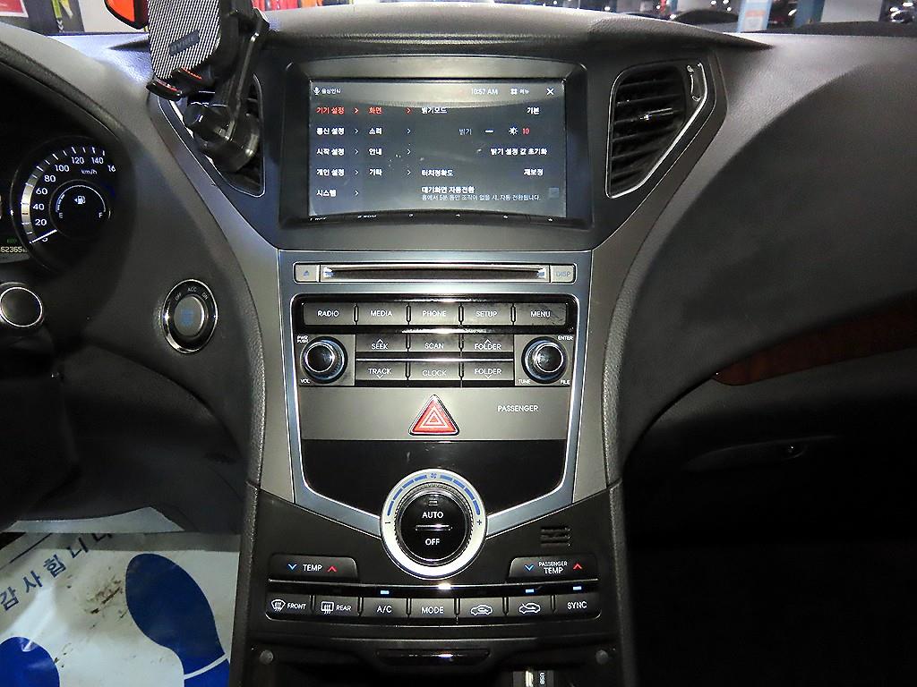 HYUNDAI Grandeur - Vista 11