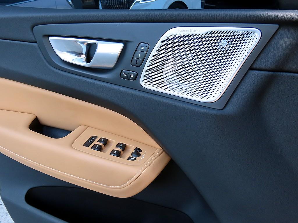 Volvo XC60 - Vista 12