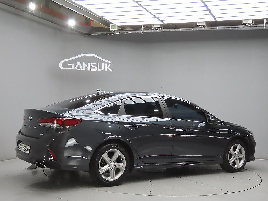 HYUNDAI Sonata - Vista 7