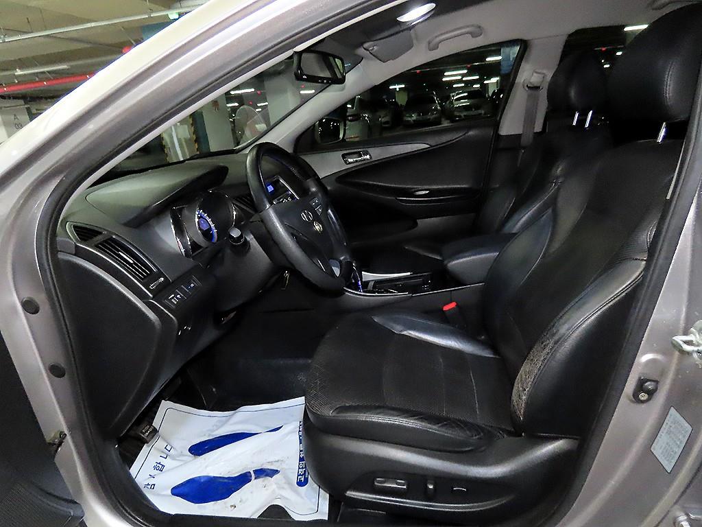 HYUNDAI Sonata - Vista 6