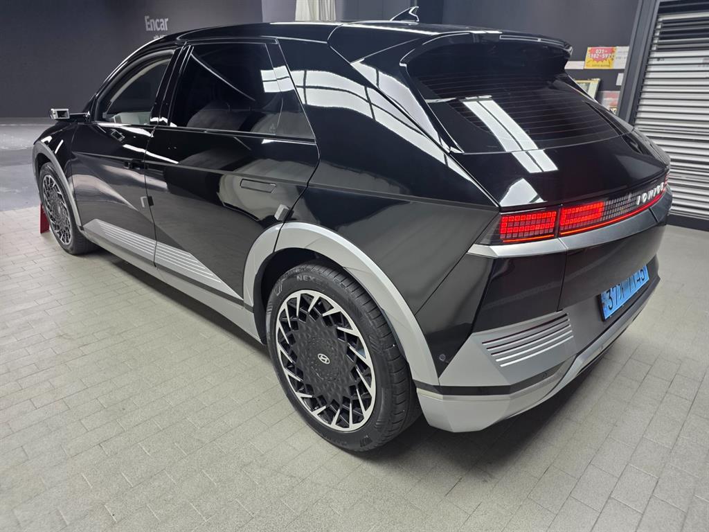 HYUNDAI Ioniq 5 - Vista 4