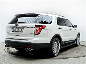 Ford Explorer - Vista 8