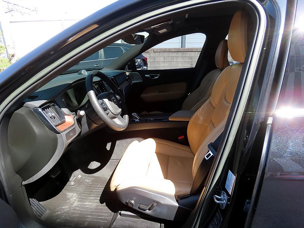 Volvo XC60 - Vista 5